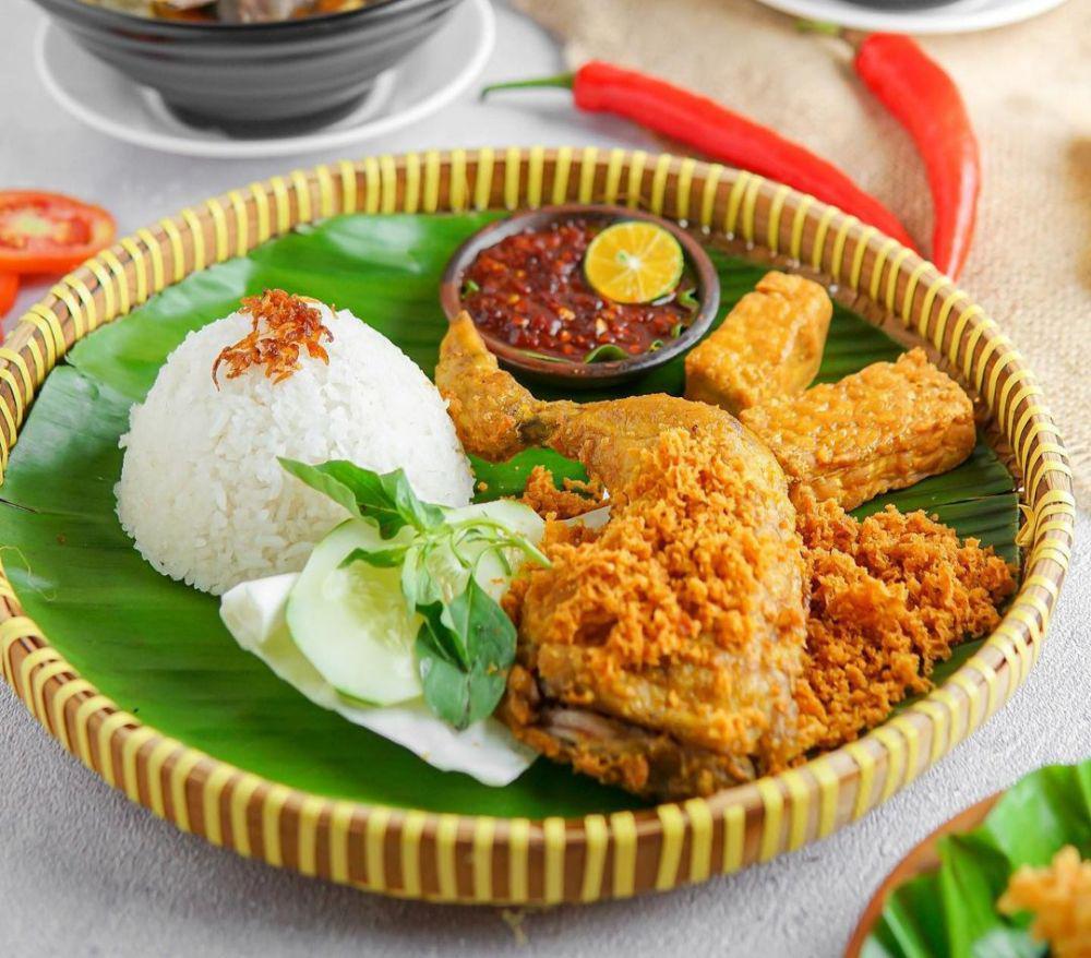 7 Tempat Makan Menu Olahan Ayam di Pontianak, Banyak Pilihan!
