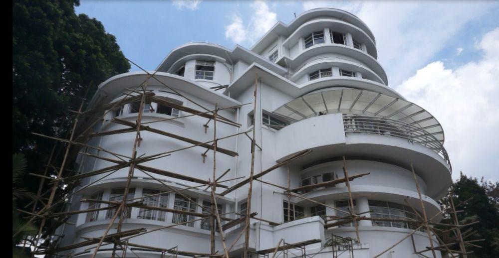Bandung Heritage Sesalkan Renovasi Villa Isola UPI yang Tak Berizin
