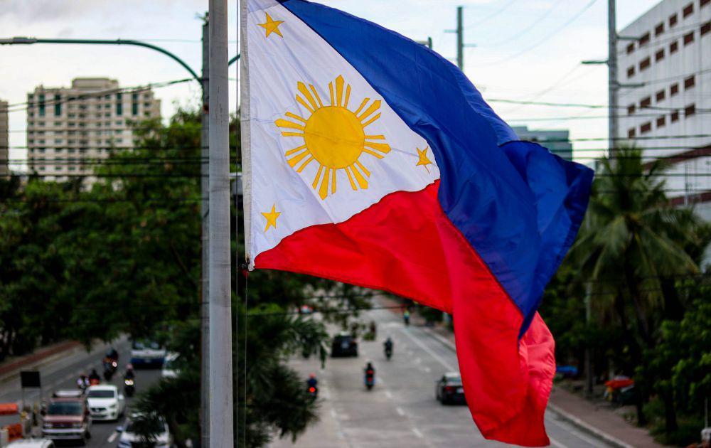 bendera Filipina (unsplash.com/iSawRed)