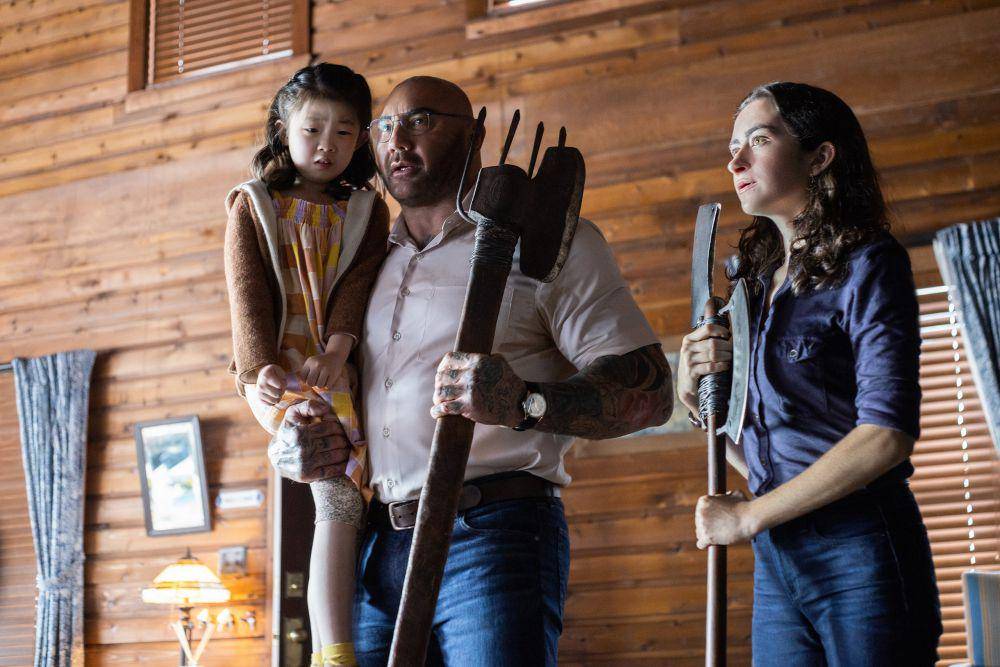adegan dalam film Knock at the Cabin (dok. Universal Pictures/Knock at the Cabin)