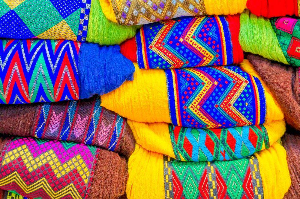 kain tradisional (pexels.com/Frans van Heerden)