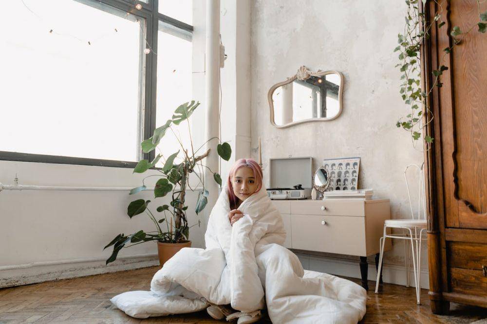 ilustrasi gaya hidup minimalis (pexels.com/Tima Miroshnichenko)