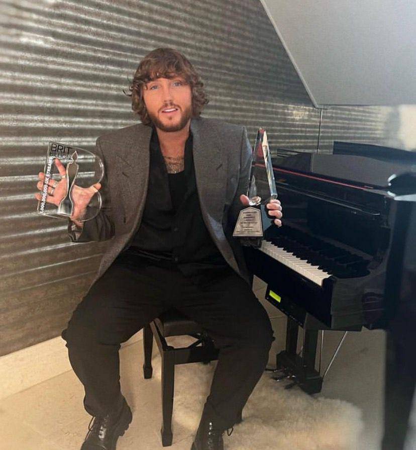 potret James Arthur (instagram.com/jamesarthur23)P