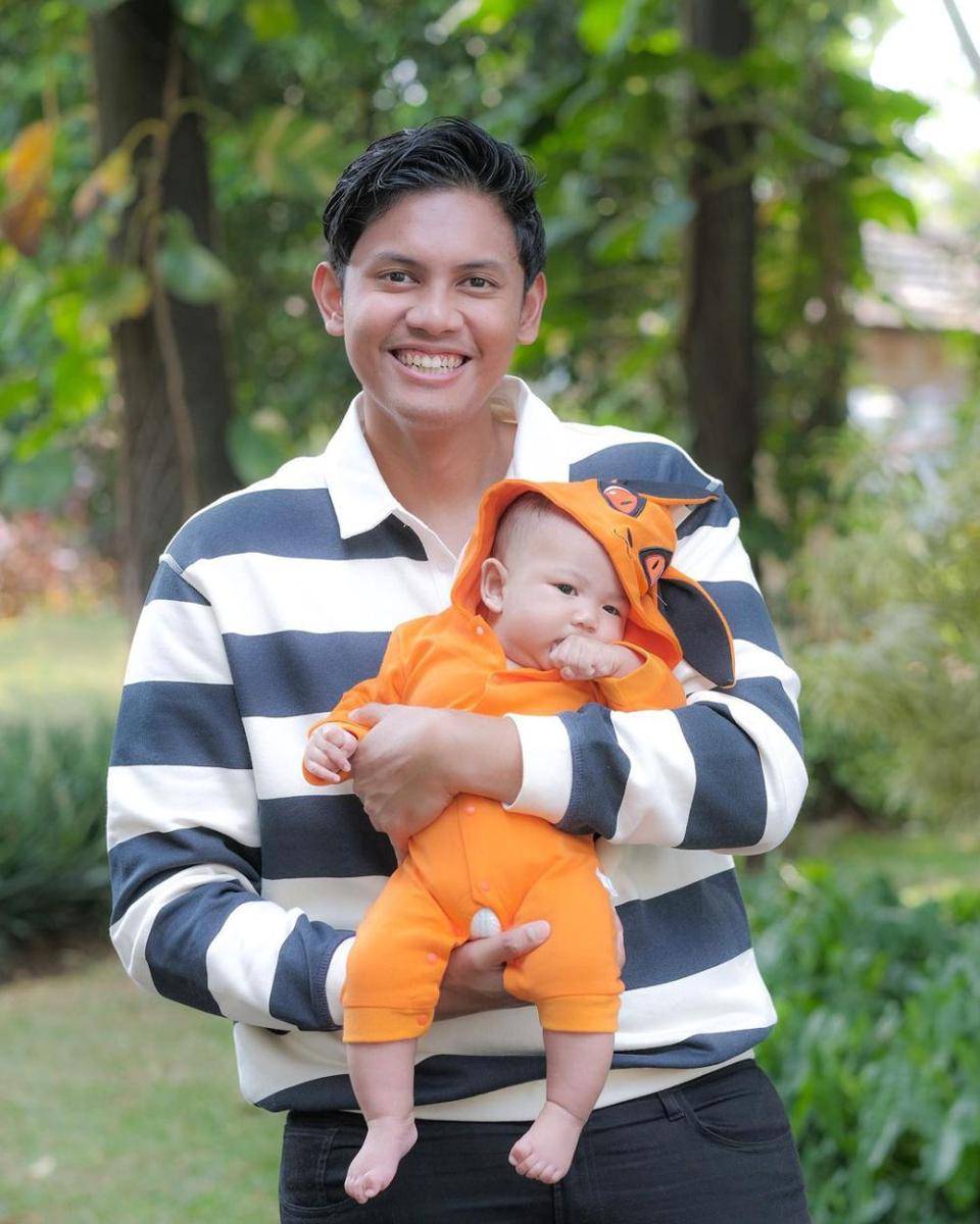 potret Ibnu momong baby Alva (instagram.com/ibnuwardani/)