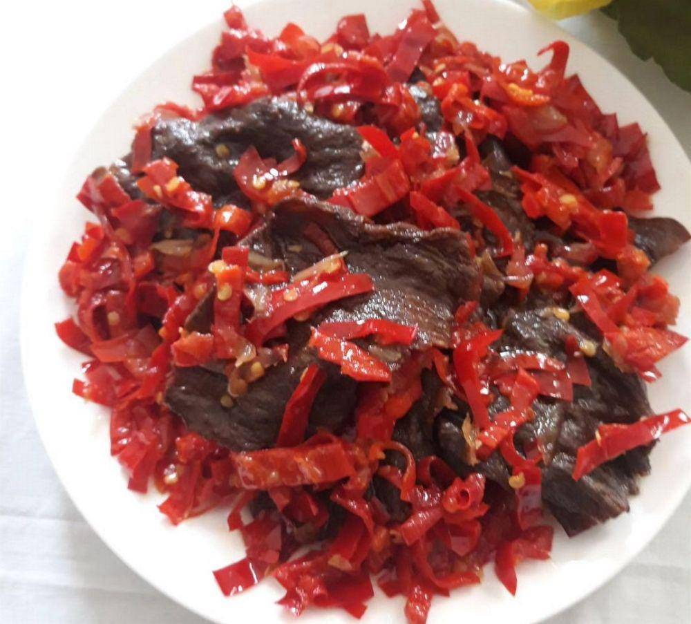 Iluatrasi dendeng balado krispi (instagram.com/silvacateringgroup)