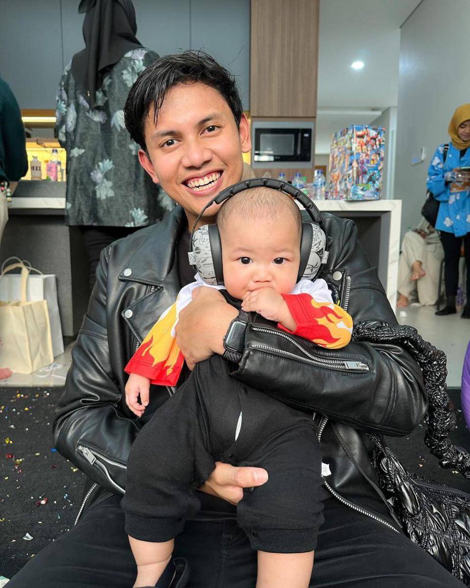 potret Ibnu momong baby Alva (instagram.com/ibnuwardani/)
