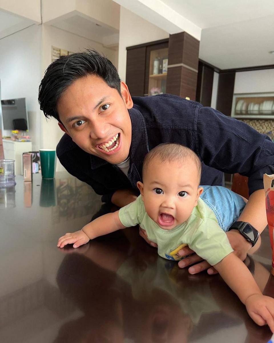 potret Ibnu momong baby Alva (instagram.com/ibnuwardani/)