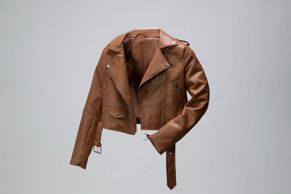 5 Cara Merawat Jaket Kulit agar Awet dan Tahan Lama, Perhatikan!