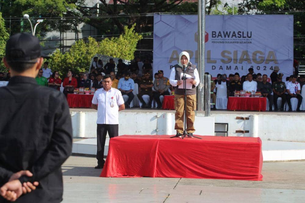 Ketua Bawaslu Sulsel Mardiana Rusli pada Apel Siaga Pemilu Damai 2024 di Lapangan Karebosi Makassar, Rabu (6/12/2023). (Dok. IDN Times/Istimewa)