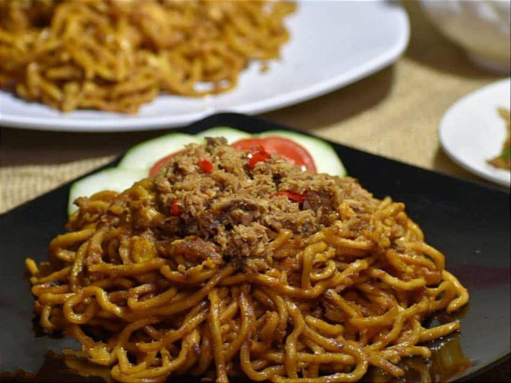 mie goreng cakalang (instagram.com/rennytahartanty)