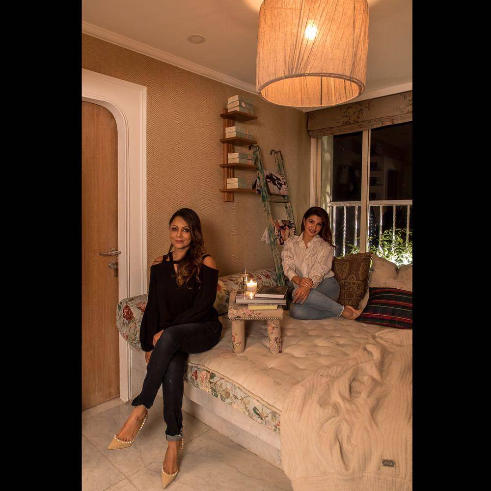 Gauri Khan dan Jacqueline Fernandez (instagram.com/gaurikhan)