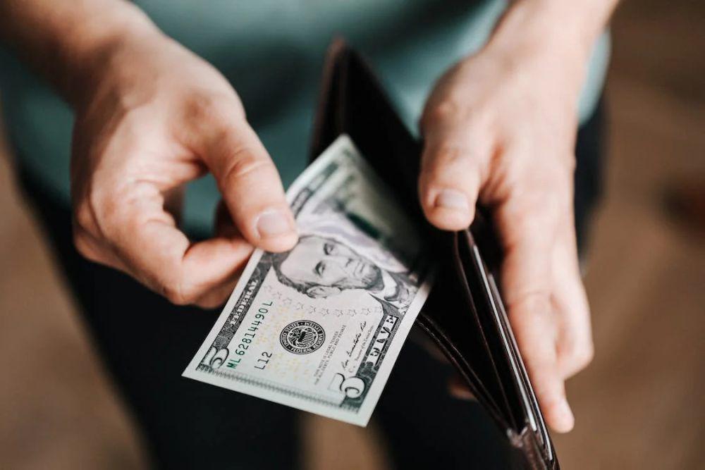 5 Hal Sederhana tapi Bikin Isi Dompet Terkuras