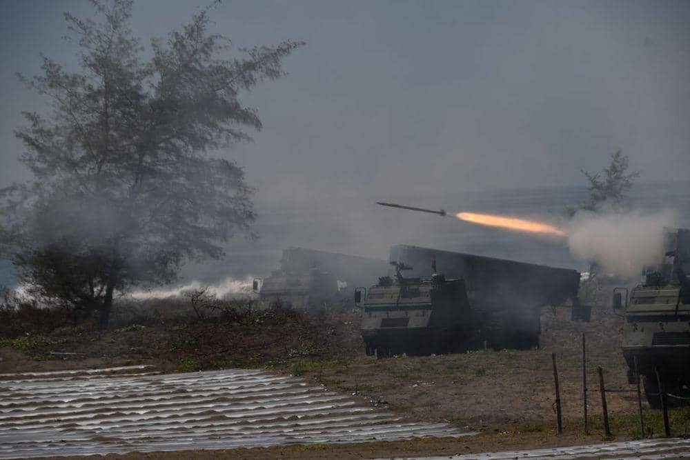 Situasi latihan menembak roket buatan Brasil di Kebumen. (IDN Times/Dok Pendam IV Diponegoro Semarang)