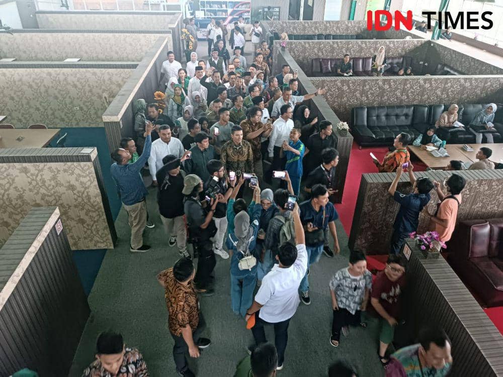 Kunjungan Capres Anies Baswedan ke Universitas Malahayati, Bandar Lampung, Kamis (7/12/2023). (IDN Times/Tama Yudha Wiguna).