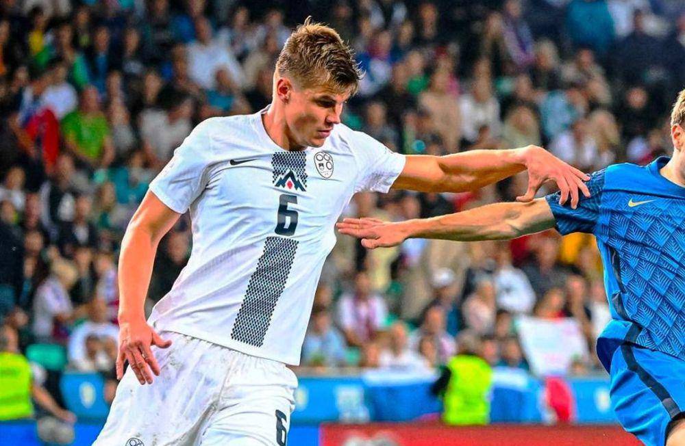 Jaka Bijol saat membela Timnas Slovenia. (instagram.com/jakabijol)