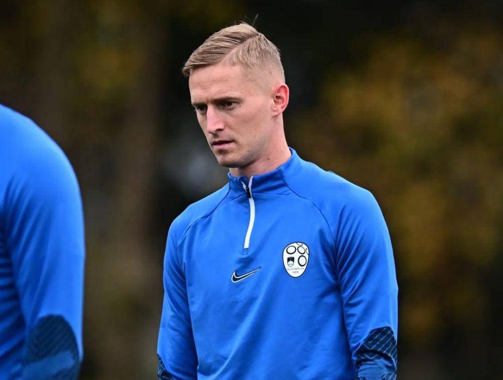 Zan Karnicnik ketika berlatih bersama Timnas Slovenia. (instagram.com/nkcelje)