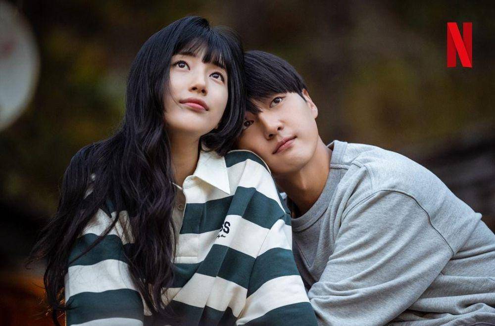 Bae Suzy dan Yang Se Jong di drama Doona! (instagram.com/netflixkr)