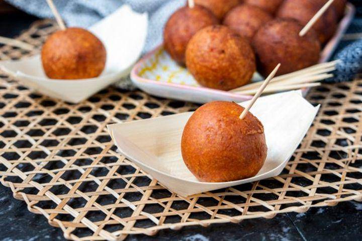 Sakaide sweet potato balls (asianinspirations.com)