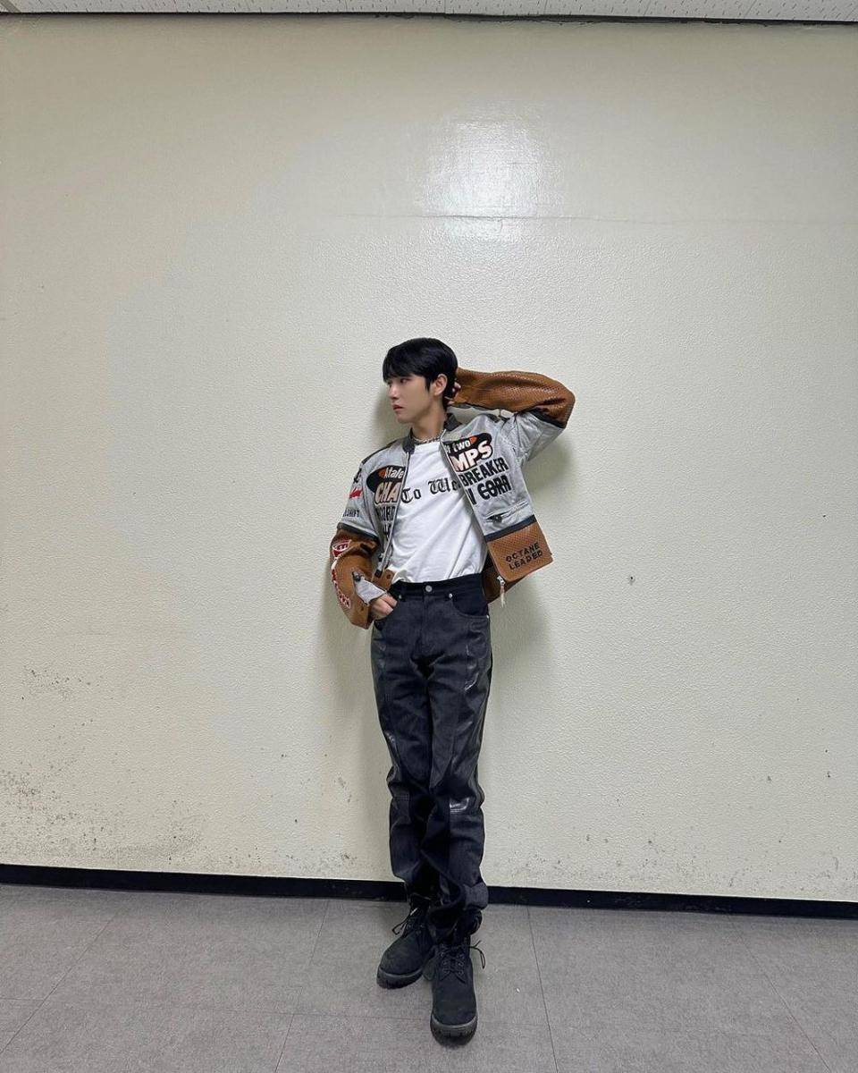 t-shirt ala Renjun NCT DREAM (instagram.com/yellow_3to3)