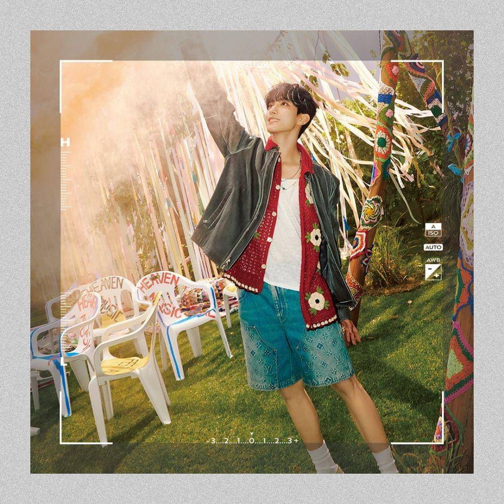 short denim jeans ala DK SEVENTEEN (instagram.com/saythename_17)