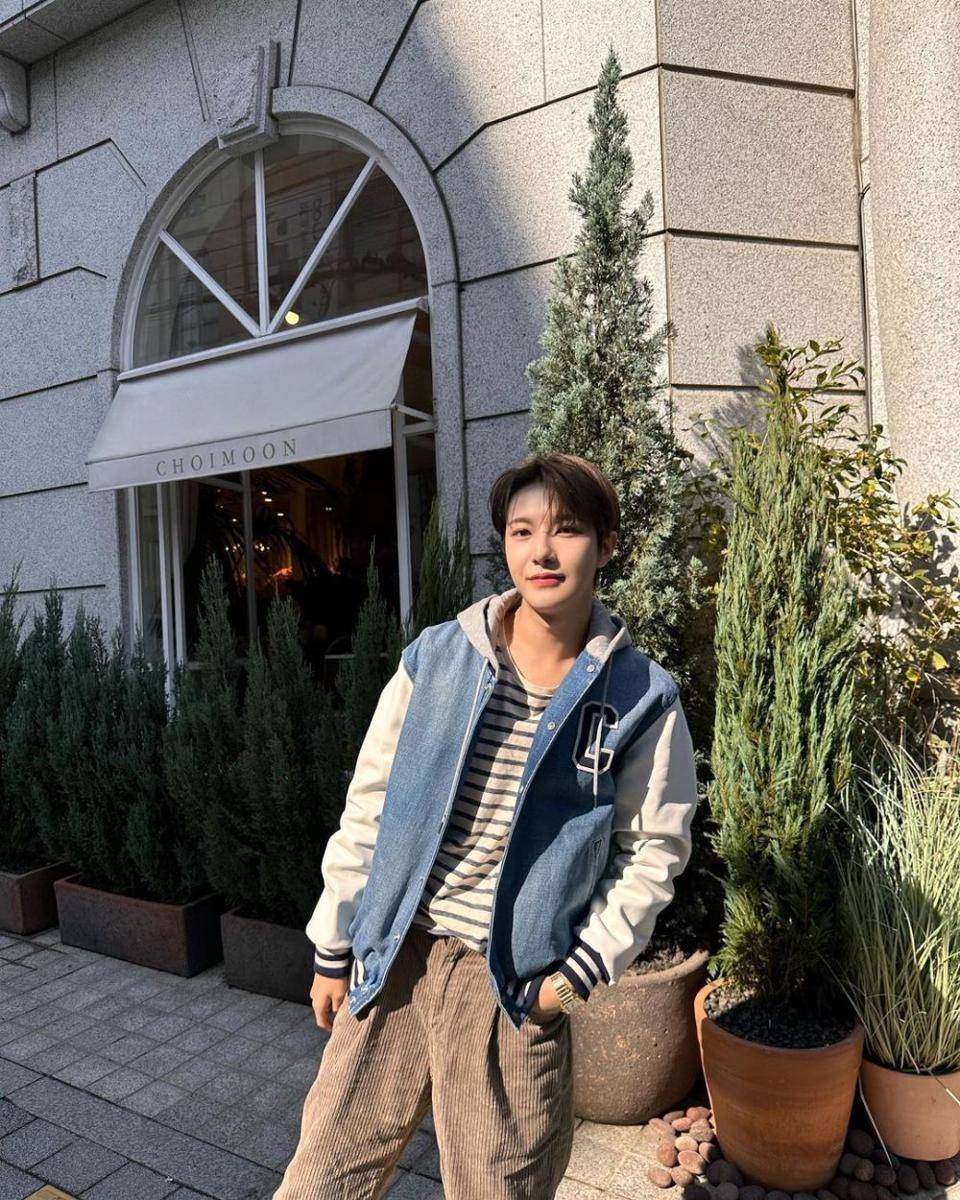 t-shirt ala Renjun NCT DREAM (instagram.com/yellow_3to3)