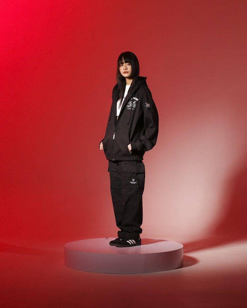 (Dok. W.ESSENTIÉLS)