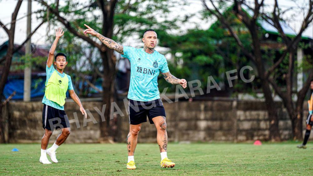 Deretan Klub yang Pernah Dibela Radja Nainggolan