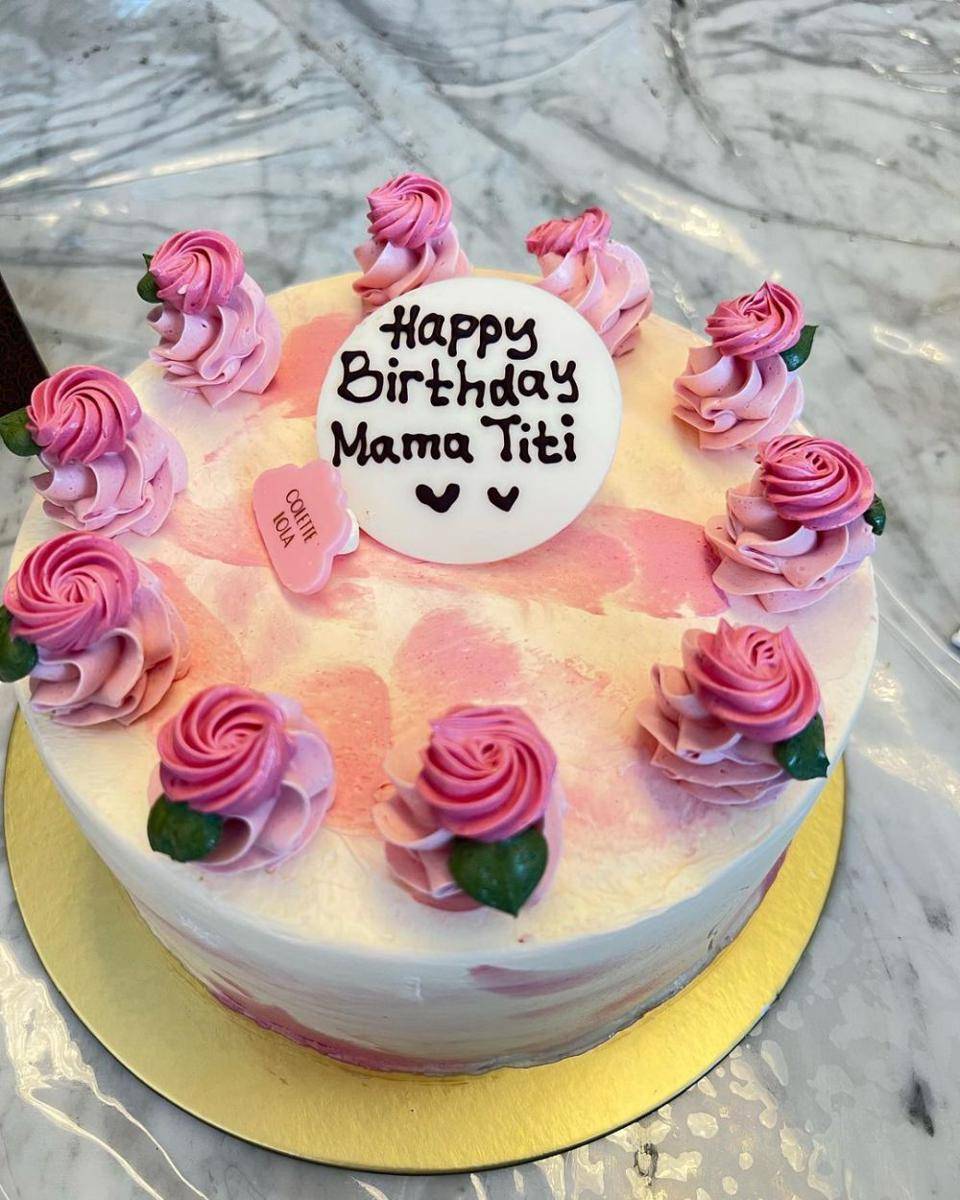 potret hadiah ulang tahun Titi Kamal (instagram.com/titi_kamall)