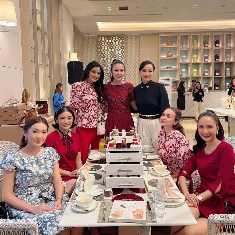 potret Titi Kamal di launching brand Sandra Dewi (instagram.com/titi_kamall)