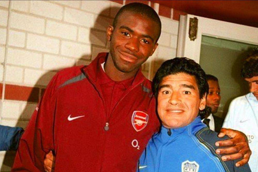 Fabrice Muamba (kiri) terpaksa pensiun dini karena kasus henti jantung. (instagram.com/fmuamba6)