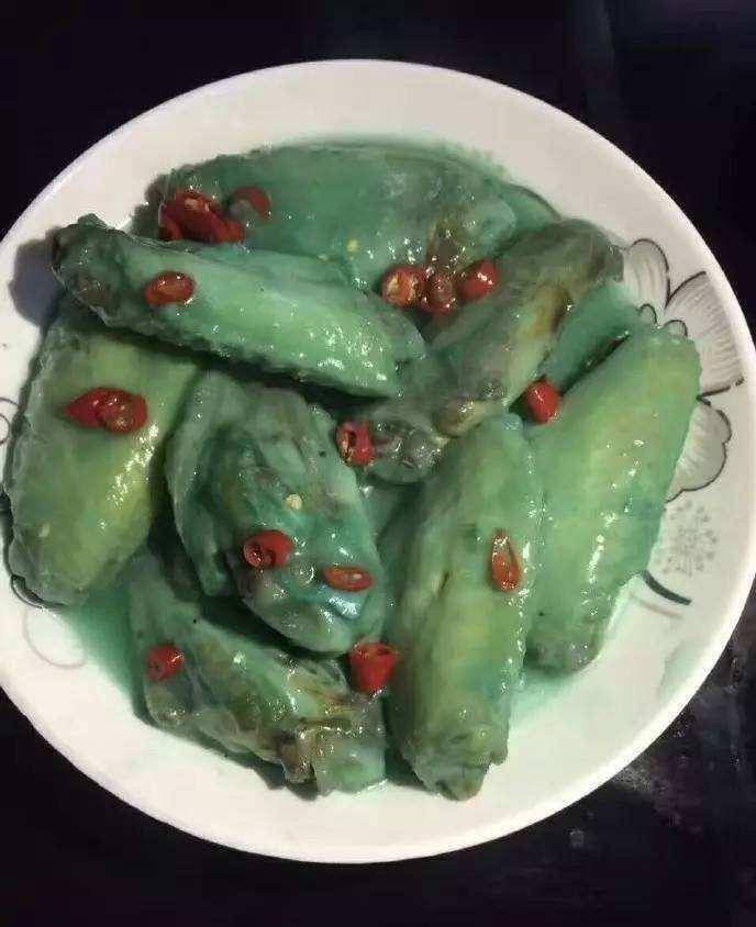 potret hidangan sayap ayam nyentrik (reddit.com/user/play_better)