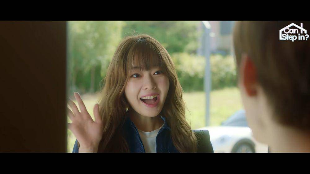 Alex Soo Kyung (Hwang Bo Reum Byeol) dalam cuplikan web drama Can I Step In? (youtube.com/INSSAOPPA)