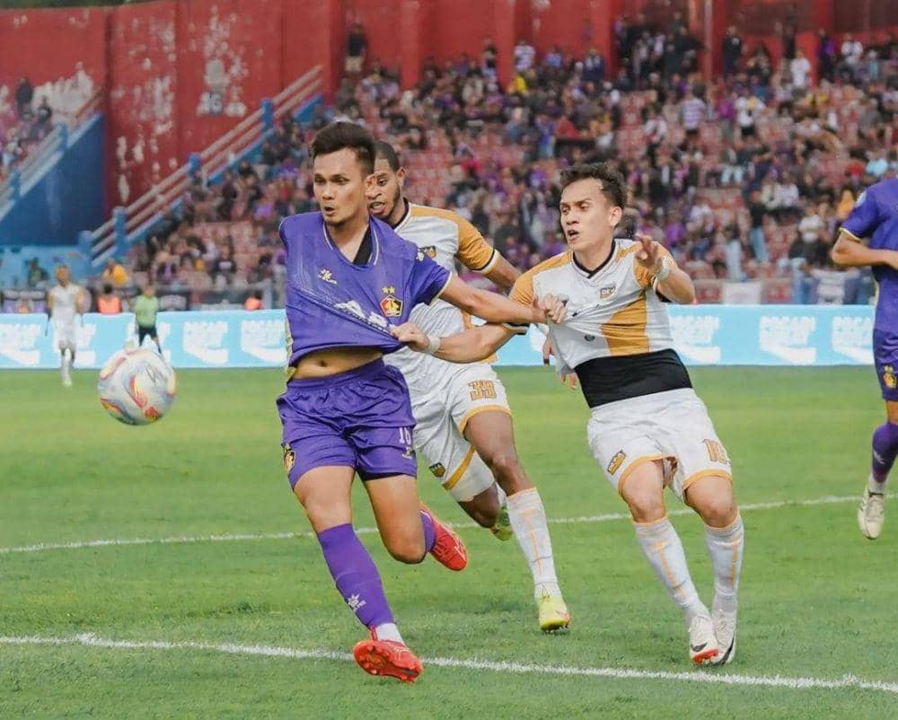 Pertandingan Dewa United VS Persik. (Instagram/Dewa United)