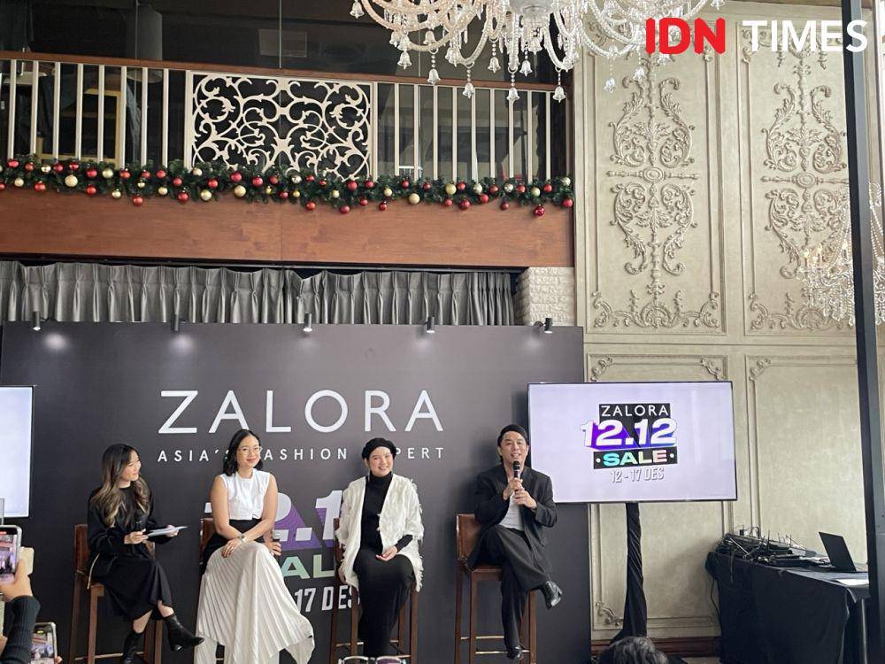 Press conference  ZALORA 12.12 Harbolnas Mega Sale, di The Plaza Office Tower, Jakarta Pusat (7/12/23). (IDN Times/Dina Fadillah Salma)