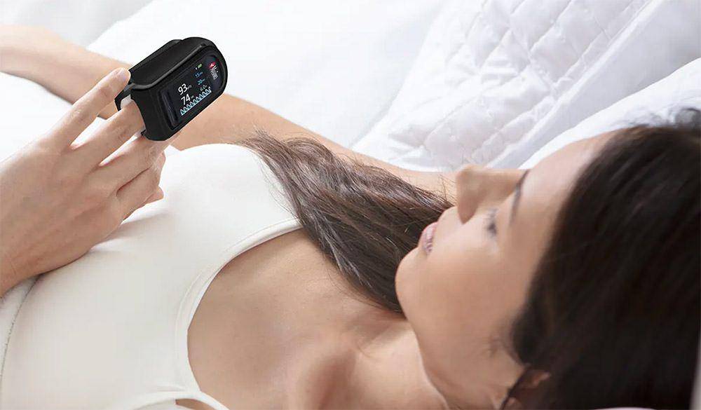 MightySat si kecil pintar pengukur oximeter (masimopersonalhealth.com/mightysat)