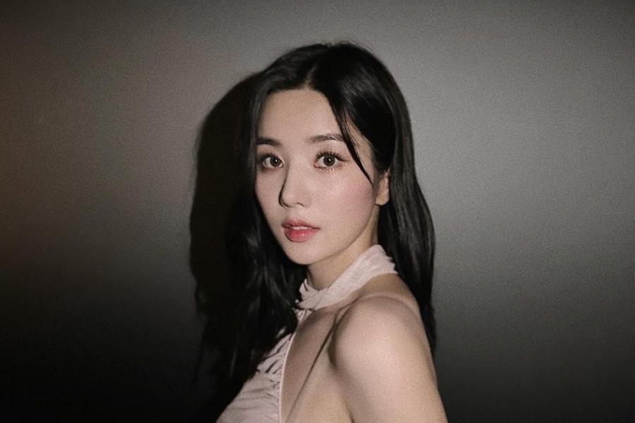 Kwon Eun Bi Ungkap Alasan Perpanjang Kontrak dengan Wollim