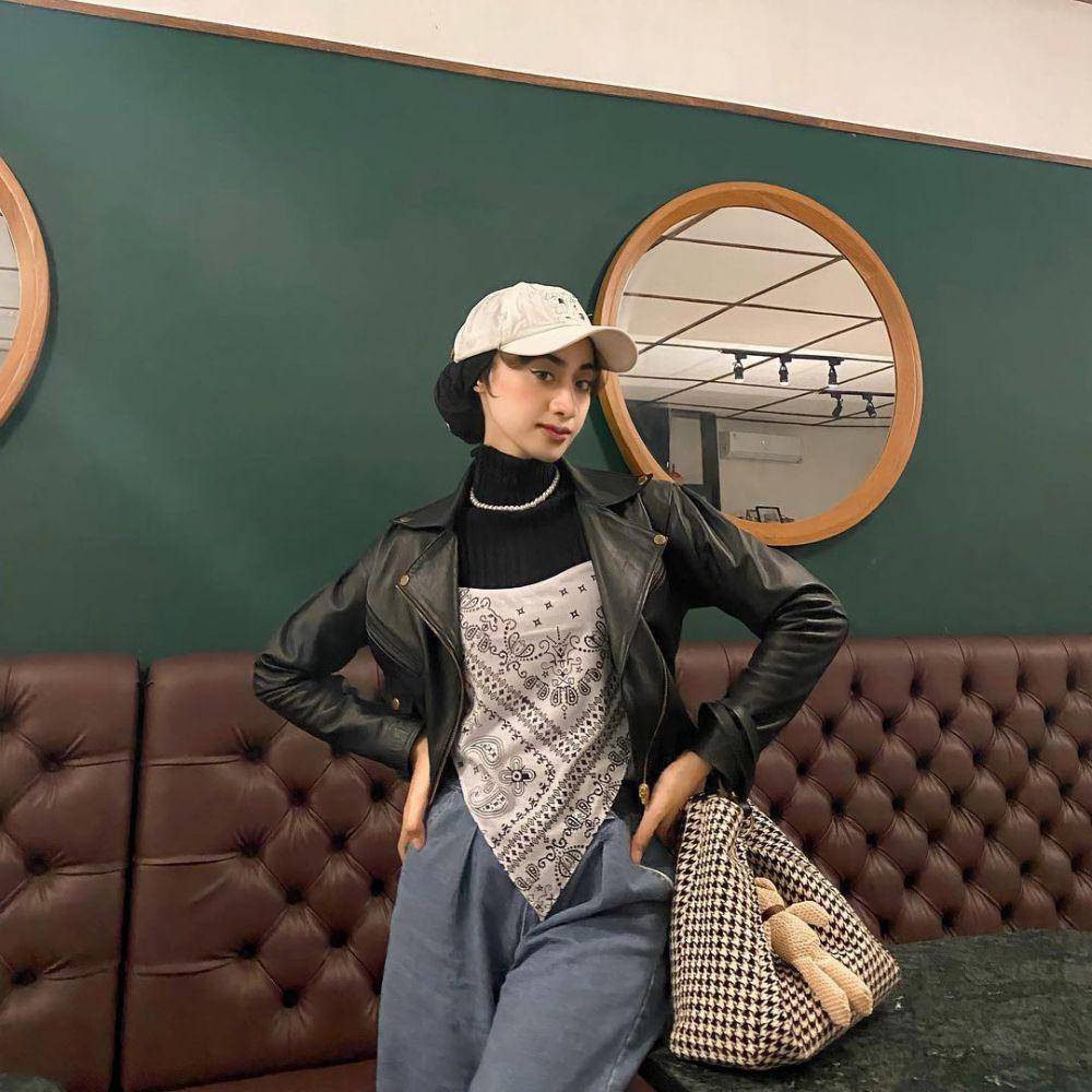 Nimas Azlia (instagram.com/azzllia)