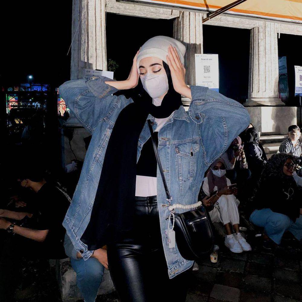 Nimaz Azlia (instagram.com/azzllia)
