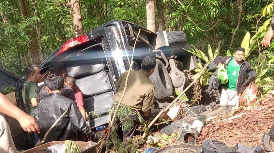 Mobil Masuk Jurang di Cinomati Bantul, 1 Tewas dan 9 Terluka