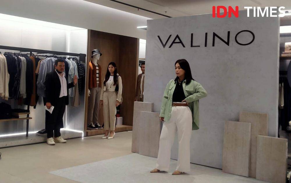 Trunk show yang dihelat Valino, melibatkan para influencer Medan (IDN Times/Eko Agus Herianto)