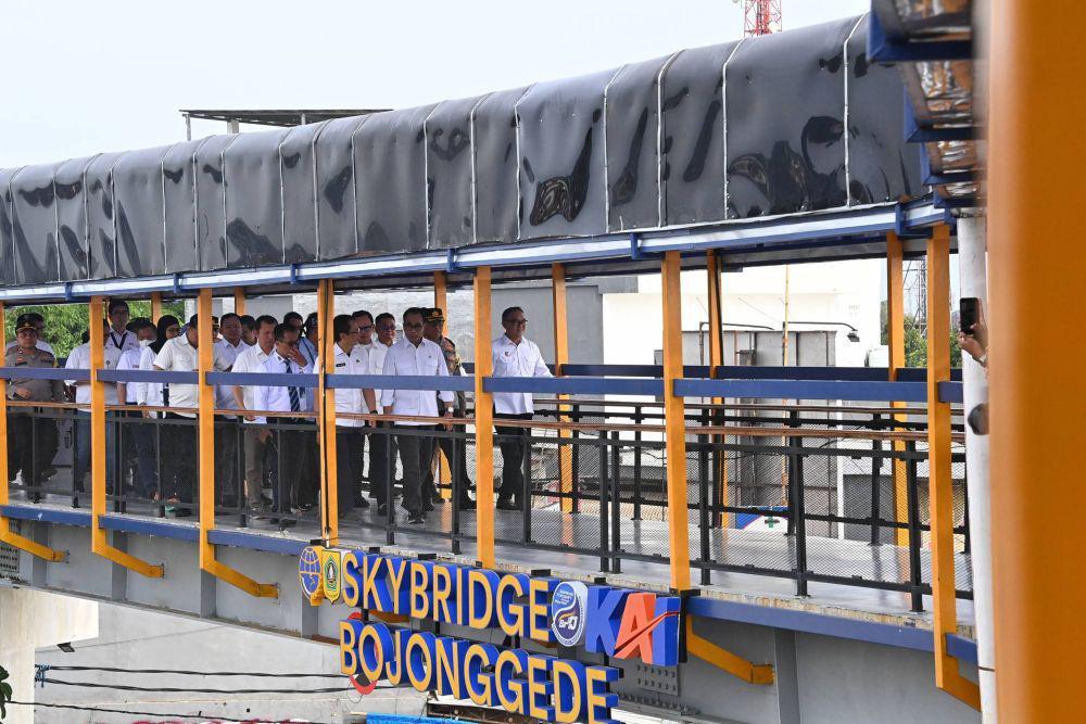 Bojonggede Punya Skybridge, Warga Lebih Mudah Ganti Alat Transportasi