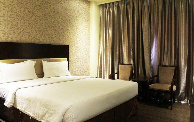 Narita Hotel (google.com/maps/Narita Hotel Tangerang)