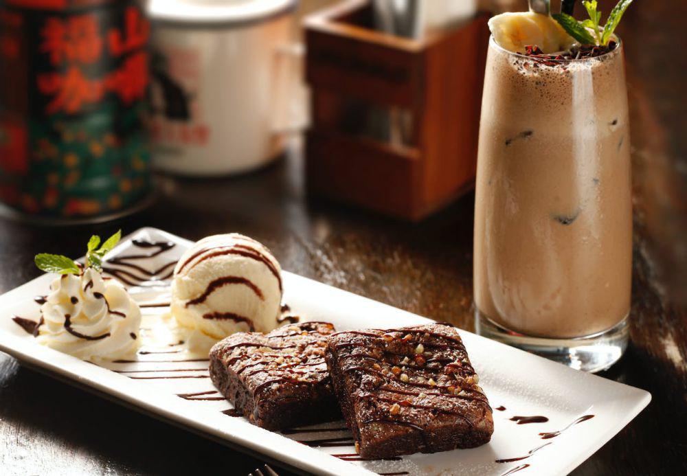 brownies dengan ice cream (pexels.com/min che)