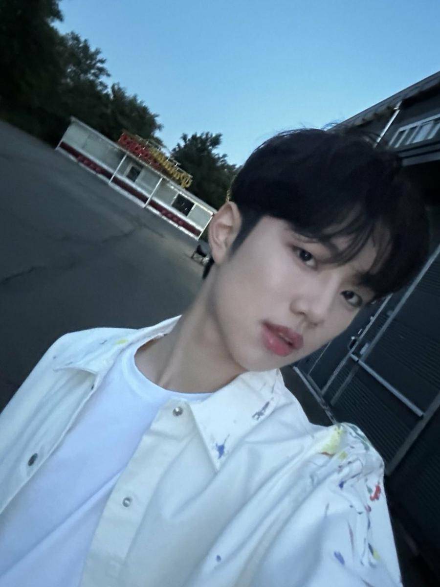 potret Jihoo EVNNE (instagram.com/evnne_official)