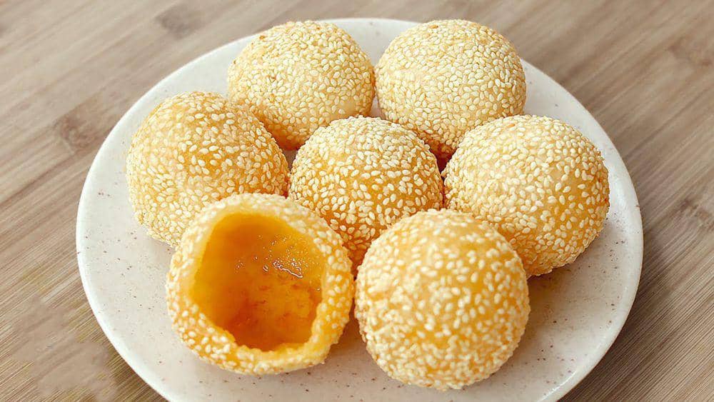 Resep Onde-Onde Isi Telur Asin, Lezatnya Tiada Tara