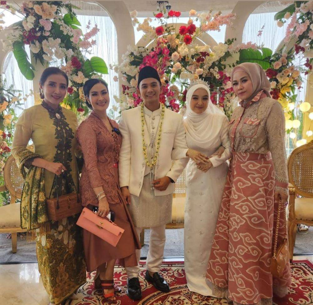 Pernikahan Rizky DA (instagram.com/isdadahlia)