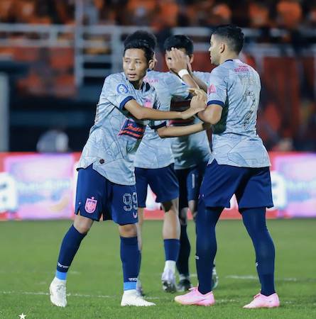 Pertandingan PSIS Semarang melawan Borneo FC di BRI Liga 1 2023/2024 di Stadion Segiri Samarinda, Sabtu (9/12/2023). (dok. PSIS)