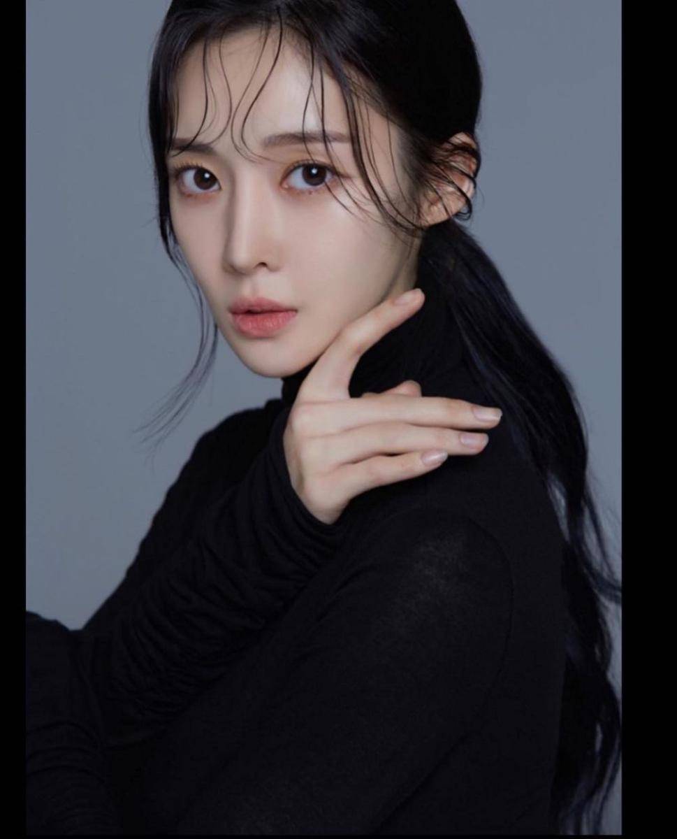 Lee A Reum (instagram.com/areum0ju)