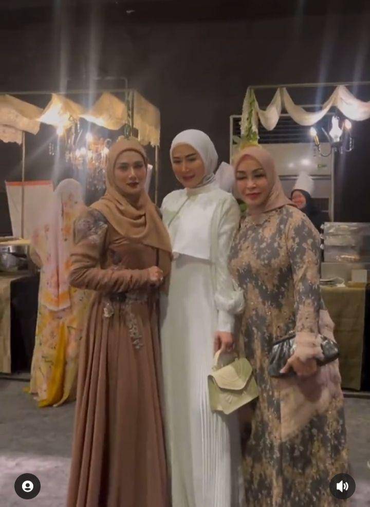 Tamu Adiba Egy (Instagram.com/marisyaichareal)