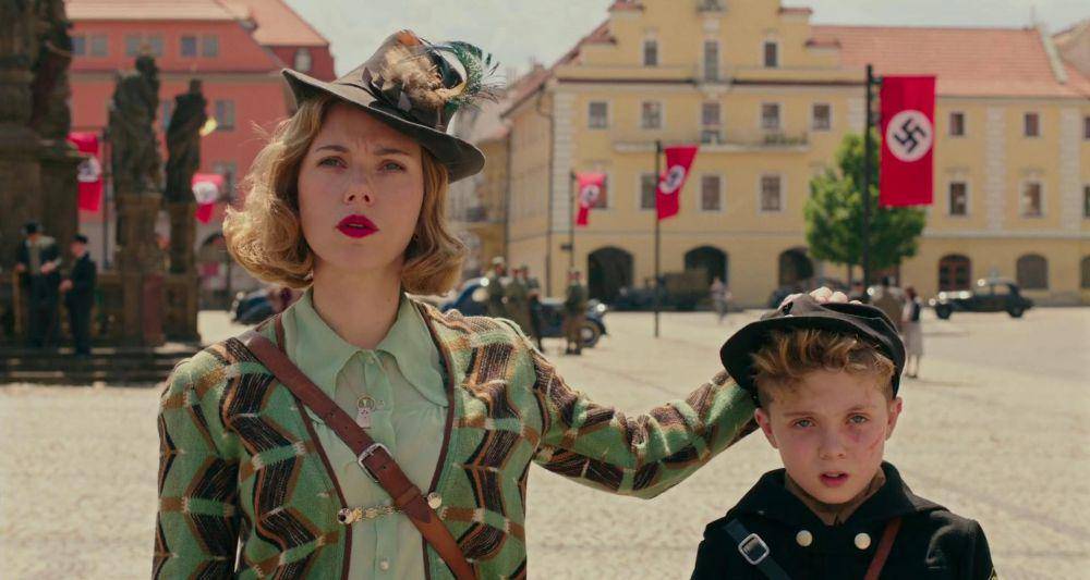 Jojo Rabbit (dok. Defender Films / Jojo Rabbit)